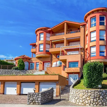Apartament In 34900