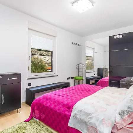 In 34900 Apartament *